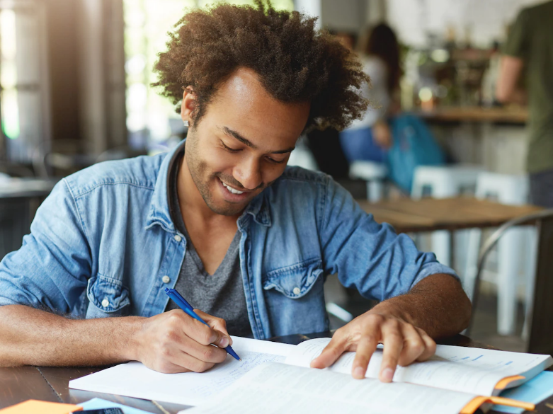 Aulas de português para concursos públicos